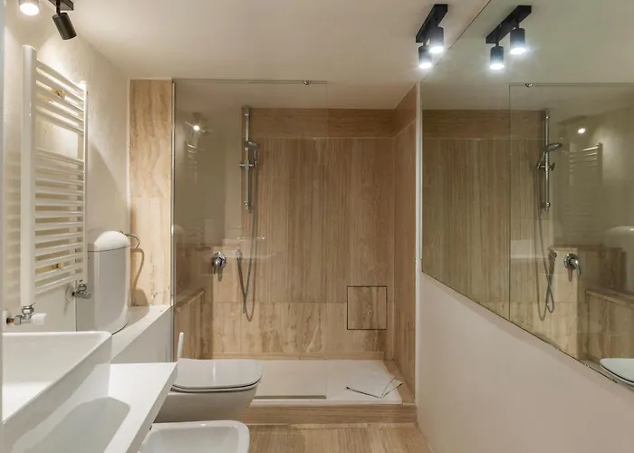 Via Del Lavatore Private * Rome